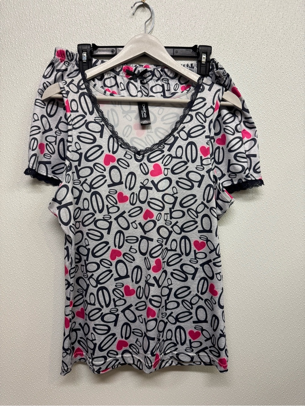 bebe White V-Neck Sleep short set with Black Logo Print and Pink Hearts (D-47)